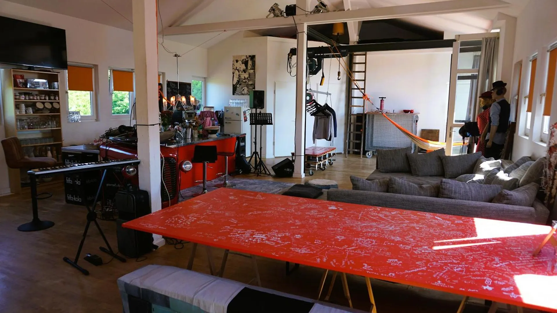 Schoenes Loft Ueber Den Daechern Schenefeld  Germany
